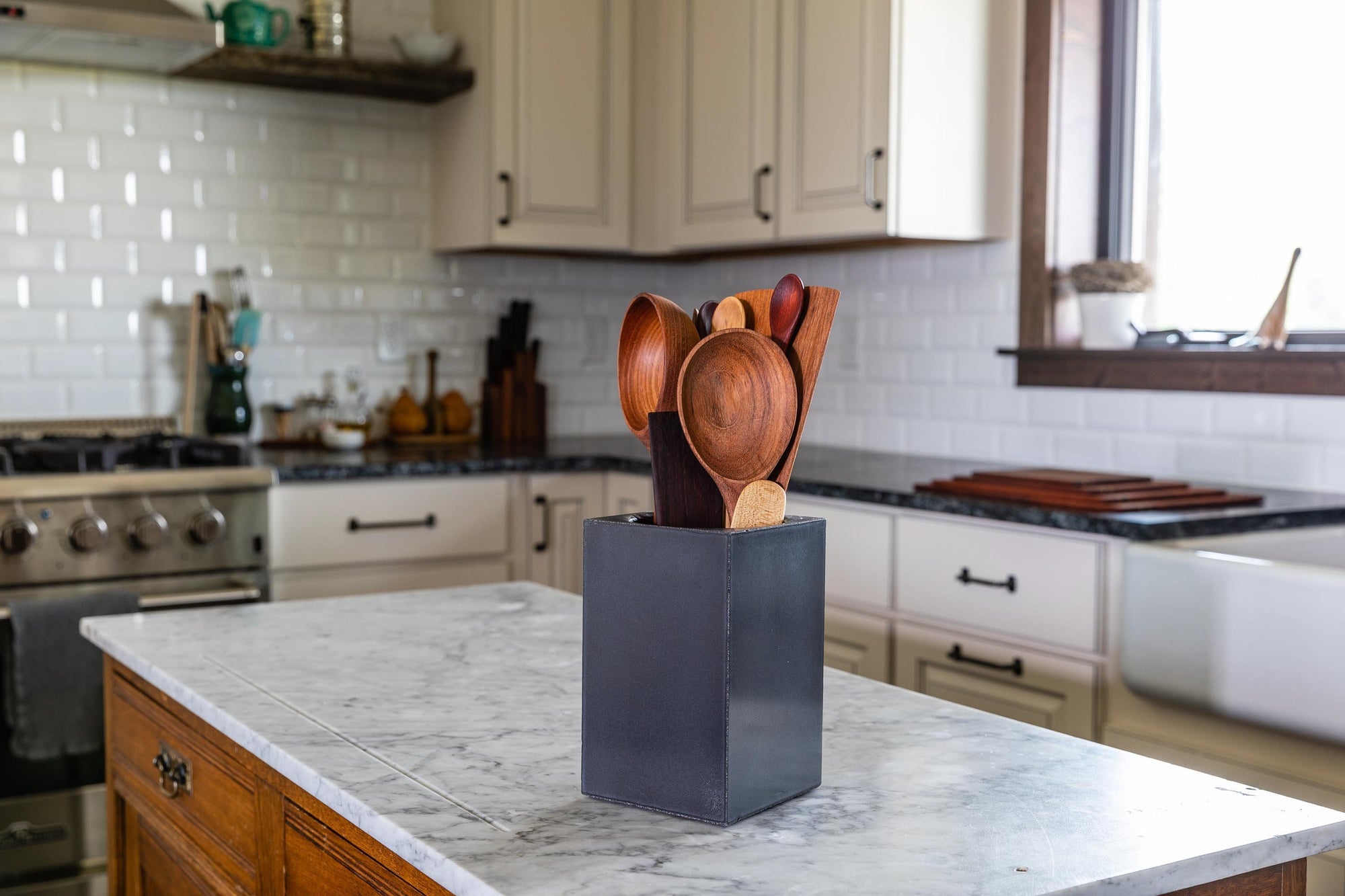 cement wooden flatware holder - gray Earlywood